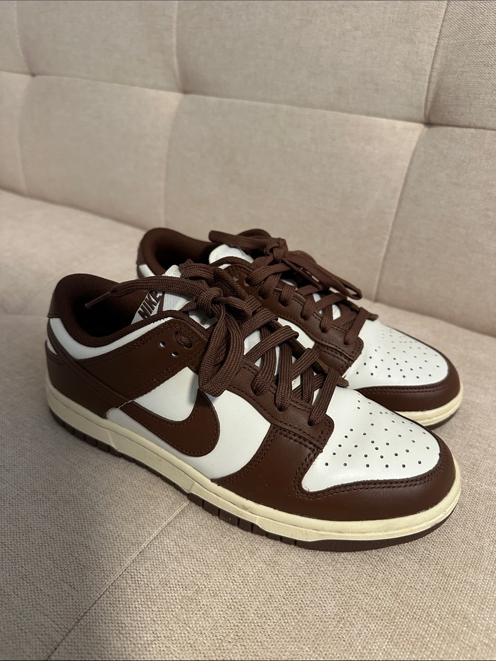 Women’s size 7 Mocha Dunks